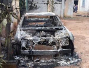 Hoodlums burn Imo monarch’s house, vehicles